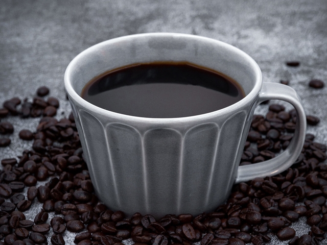 コーヒーの飲みすぎに注意！カフェイン中毒・依存症とは